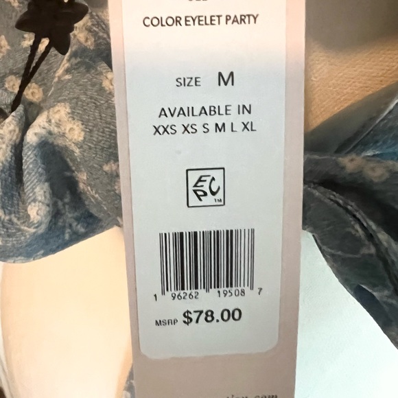 BCBGENERATION
Floral-Print Ruffle-Trim Crop Top Sz M - Picture 6 of 6